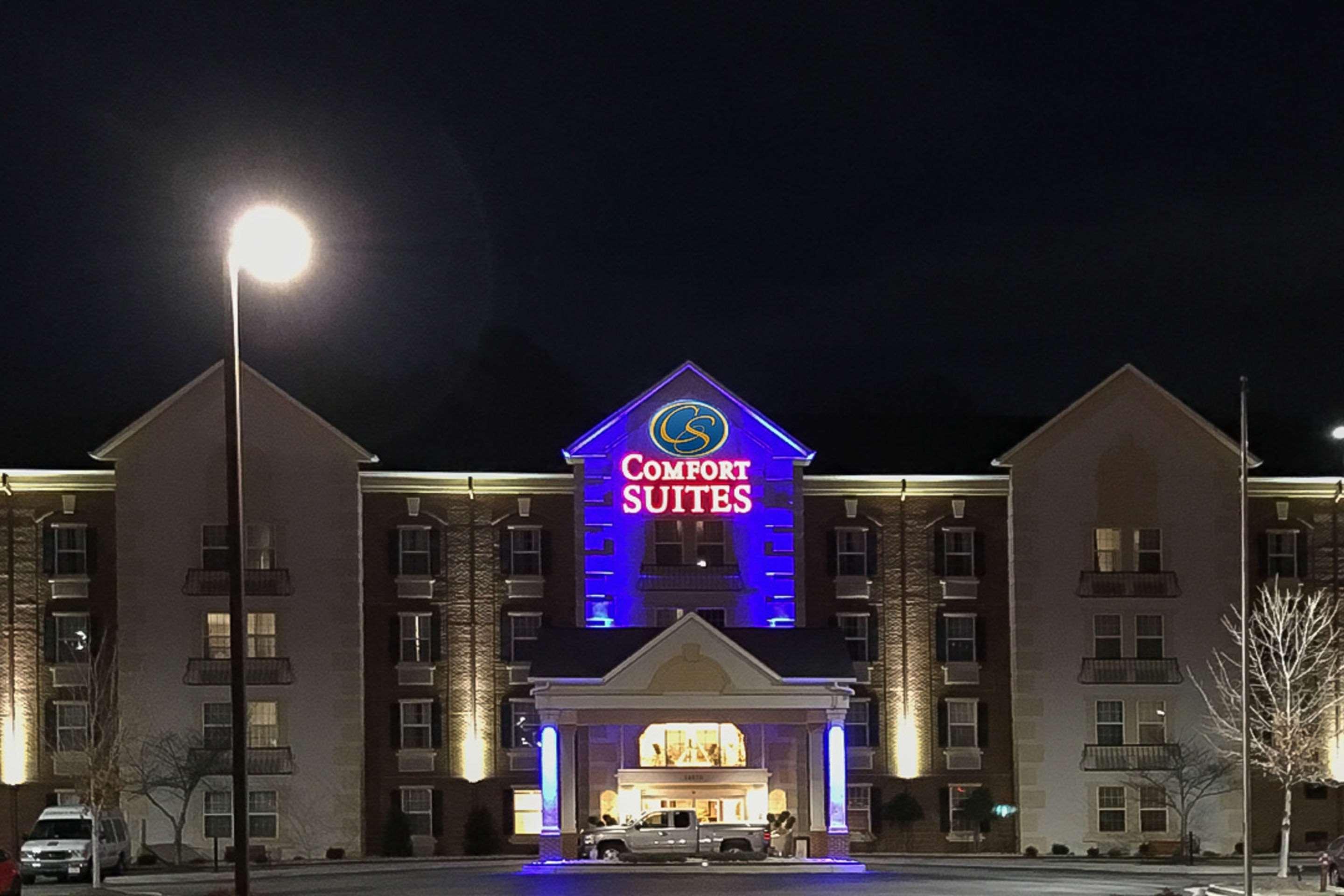 Comfort Suites Newport News Airport Exteriör bild