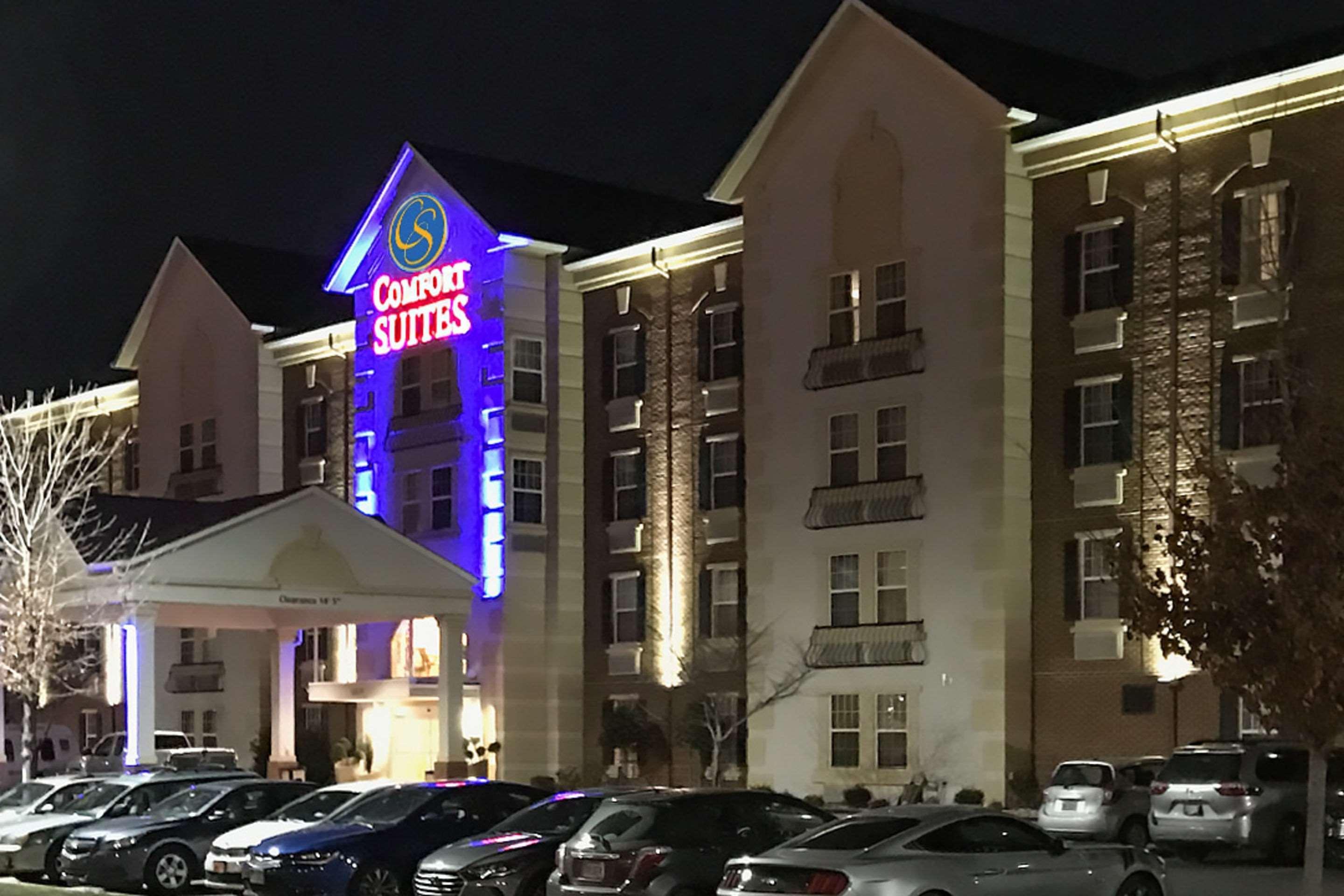 Comfort Suites Newport News Airport Exteriör bild