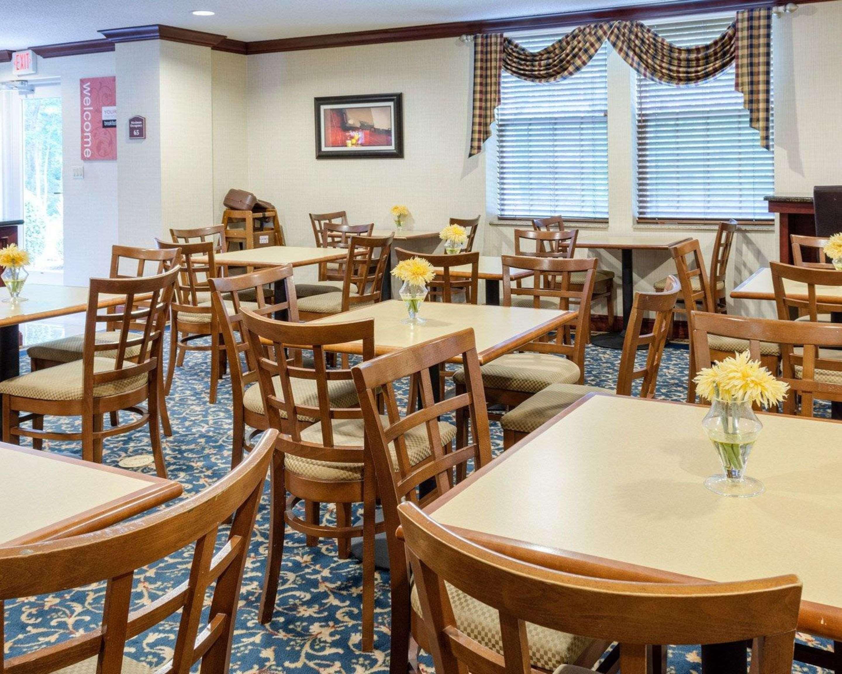 Comfort Suites Newport News Airport Exteriör bild