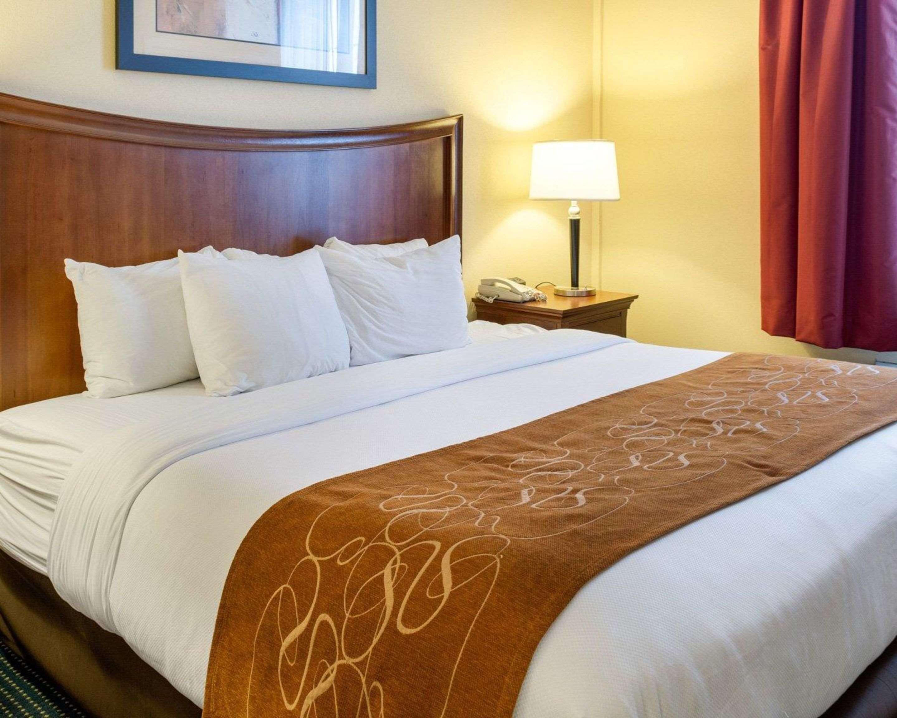 Comfort Suites Newport News Airport Exteriör bild