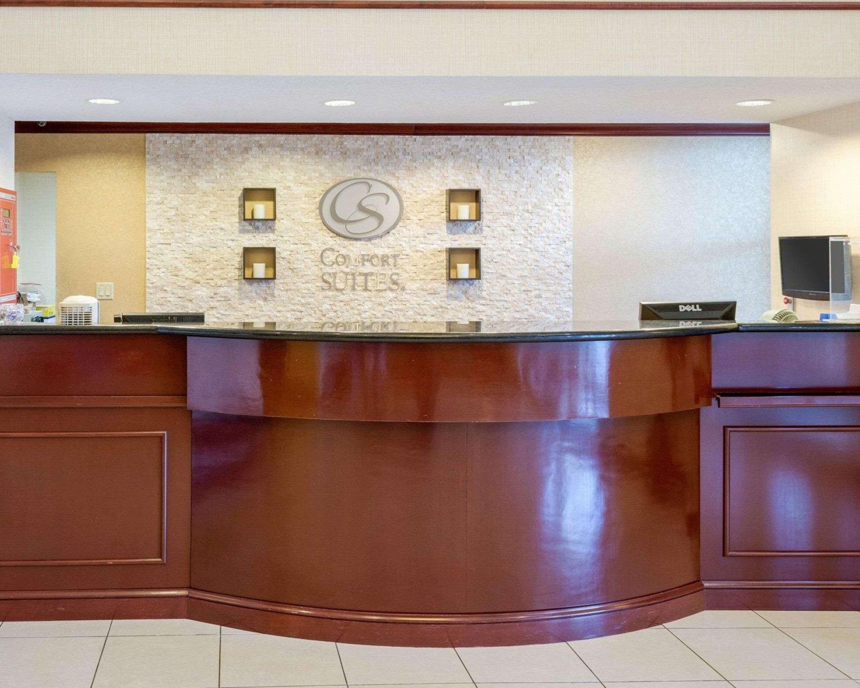 Comfort Suites Newport News Airport Exteriör bild
