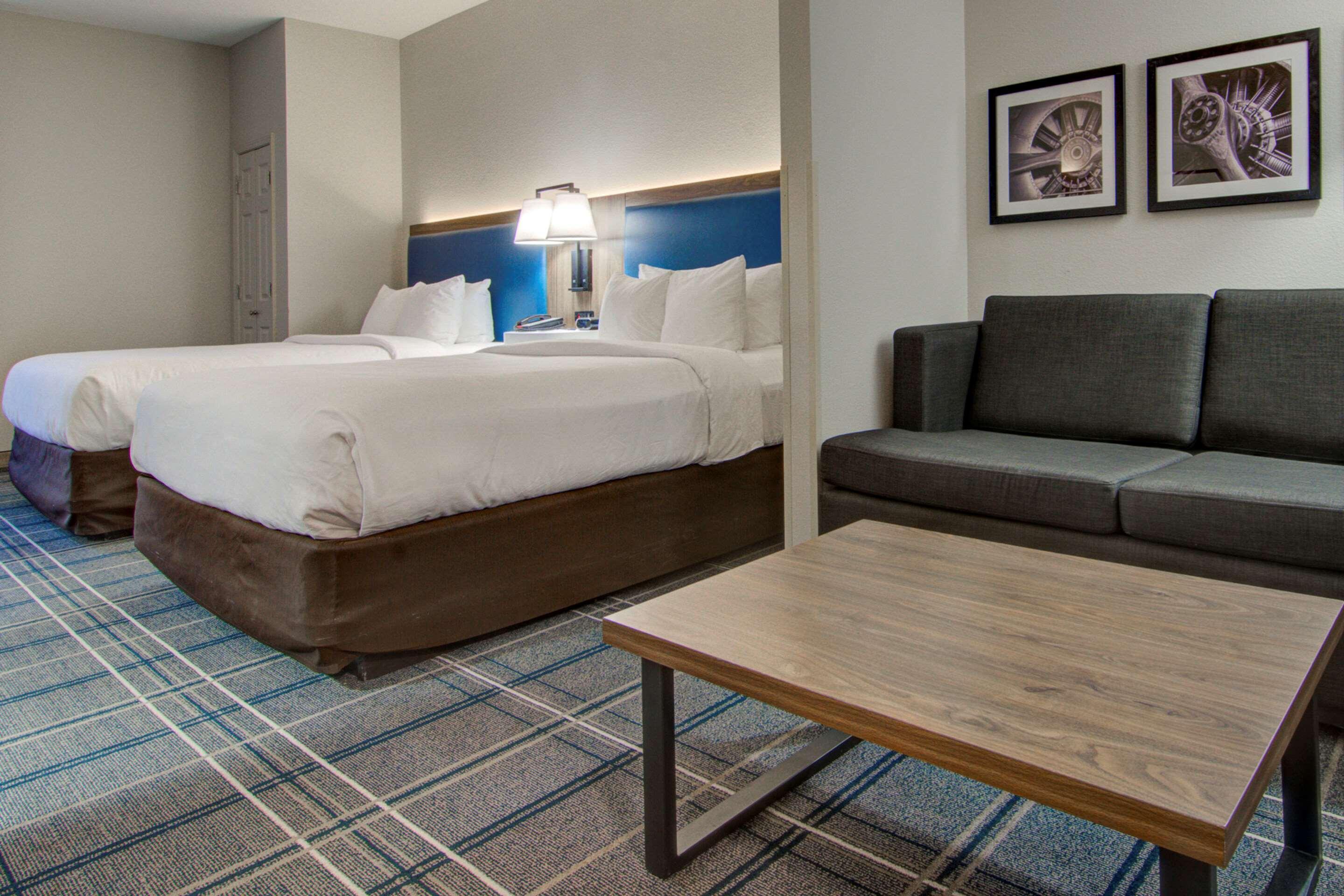 Comfort Suites Newport News Airport Exteriör bild