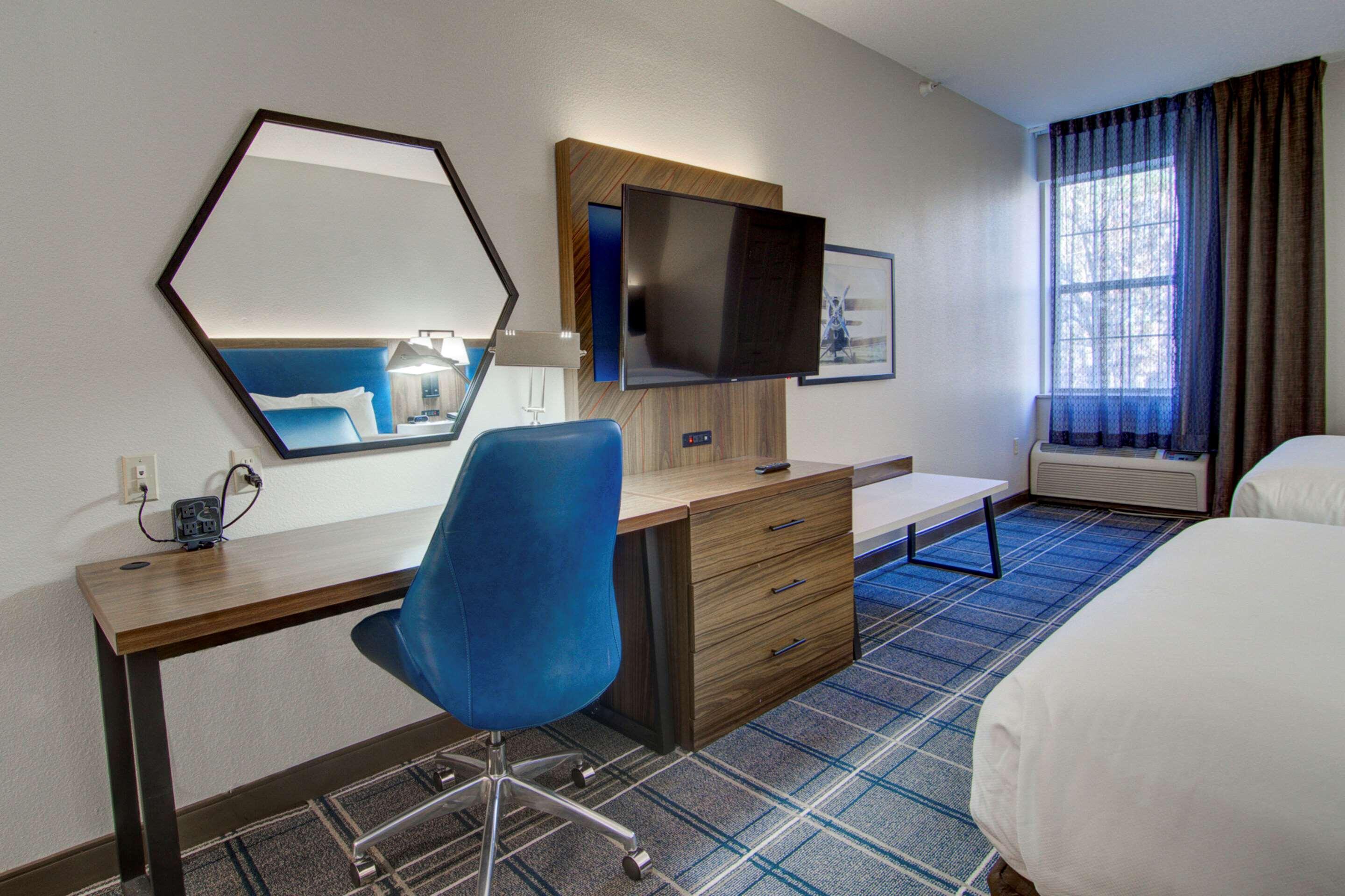 Comfort Suites Newport News Airport Exteriör bild