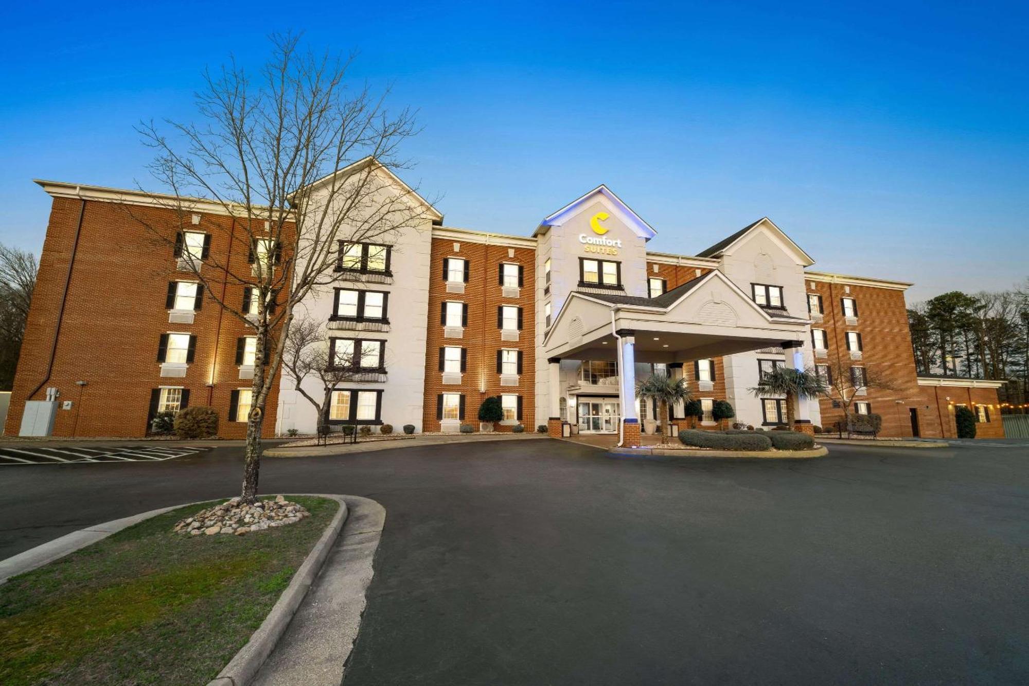 Comfort Suites Newport News Airport Exteriör bild