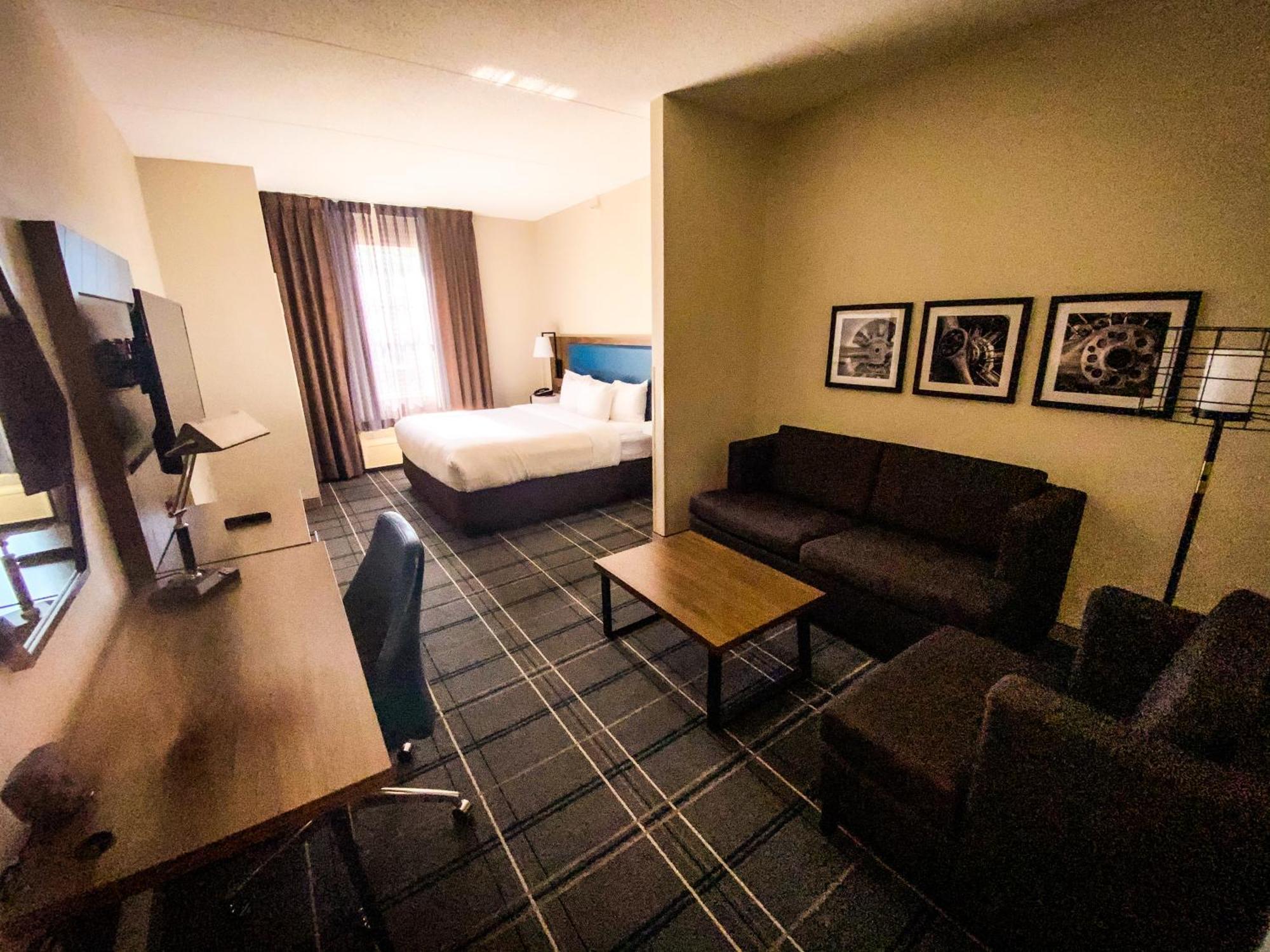 Comfort Suites Newport News Airport Rum bild